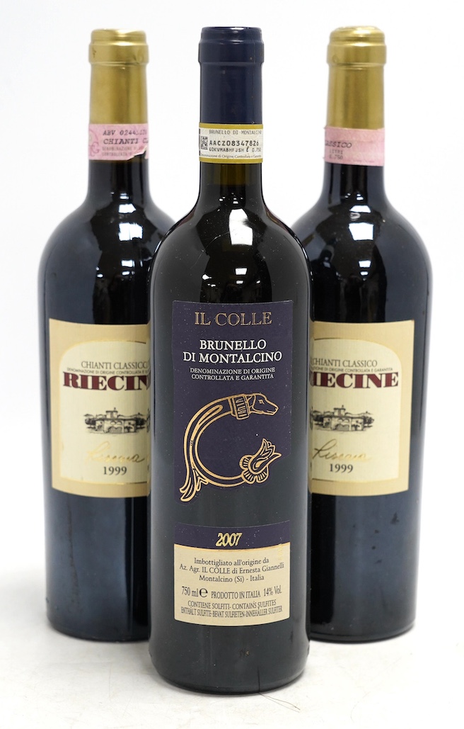 Twelve bottle of wine including; Riecine Chianti Classico 1999, Riecine Toscana 1999, Il Colle Brunello di Montalcino 2008, Il Colle Brunello di Montalcino 2007, etc. Condition - externally good, storage unknown
